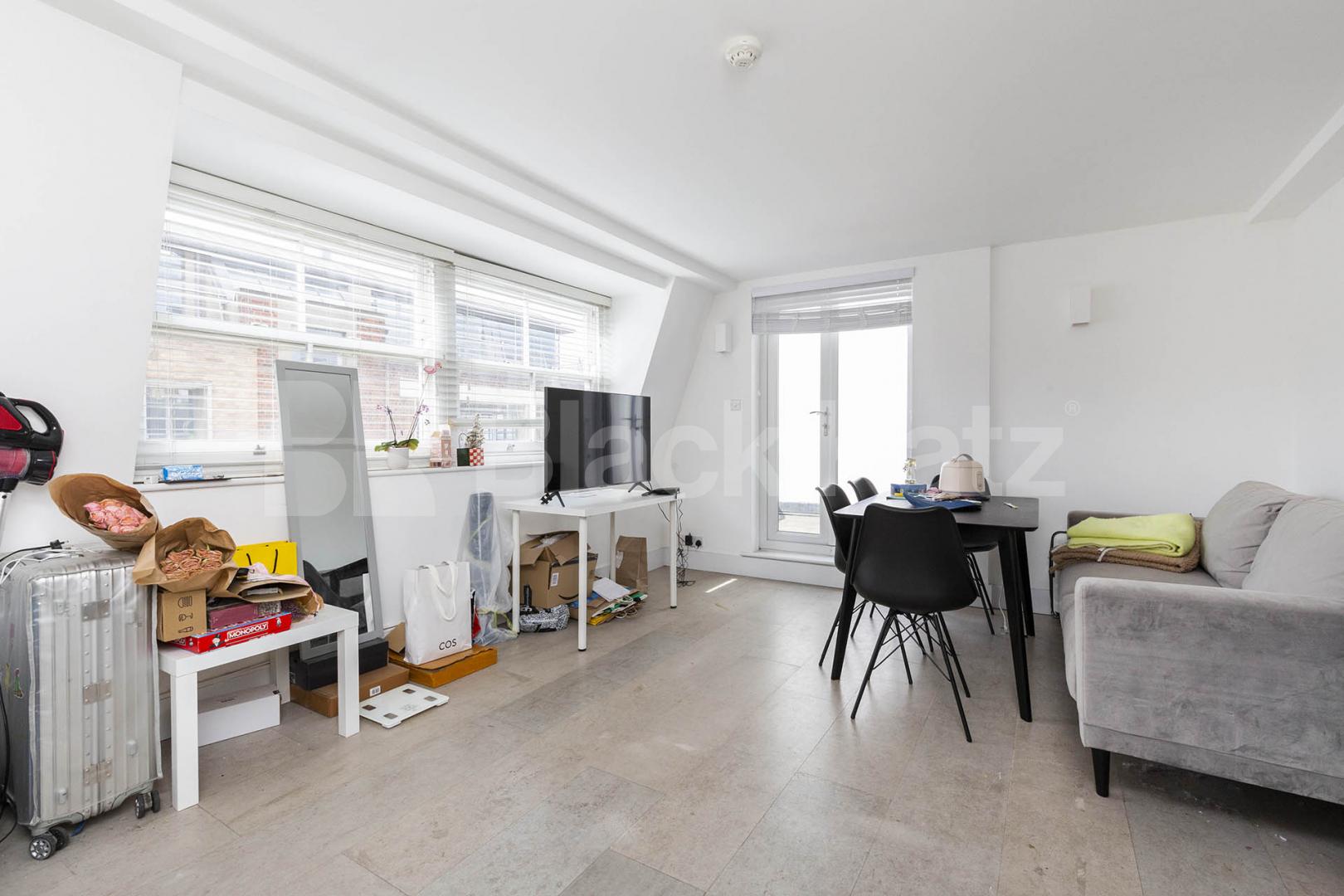 2 bed warehouse apartment in the Clerkenwell area close to Farringdon Great Sutton Street , Clerkenwell